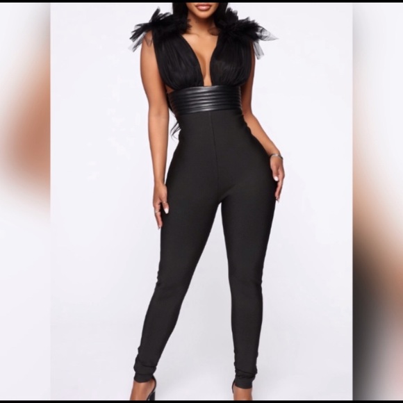 Fashion Nova Pants - SOLD👀BRAND NEW BODY-CON JUMPER